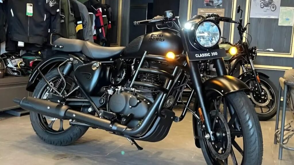 Royal Enfield Classic 350 – 349cc EFI Engine, Retro-Modern Design & 41km/l Mileage Starting at ₹2.29 Lakh!