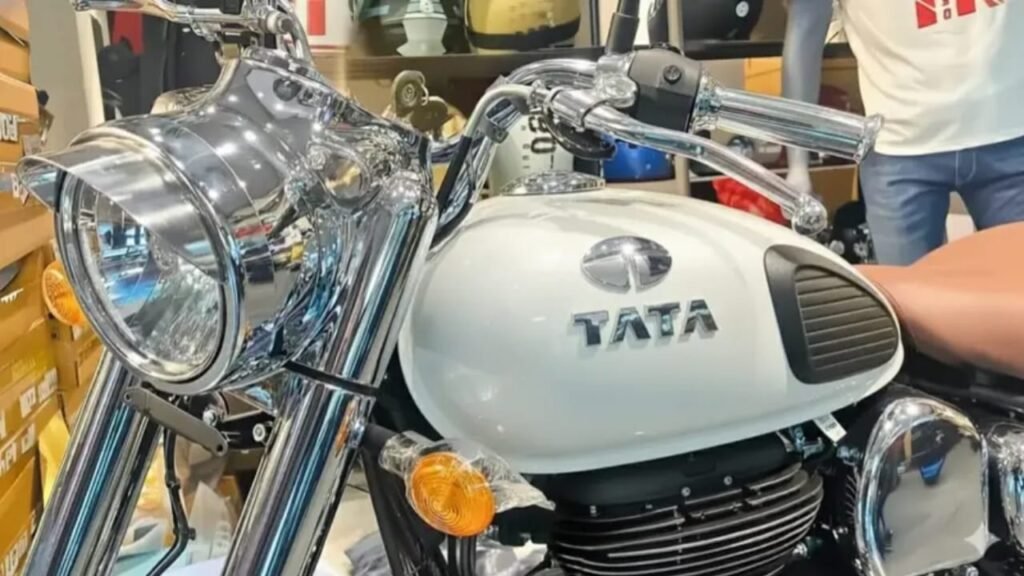 Tata Launches New Bike 2025 – 250cc Liquid-Cooled Engine, 155 km/h Top Speed & 90 km/l Mileage at ₹42,000!